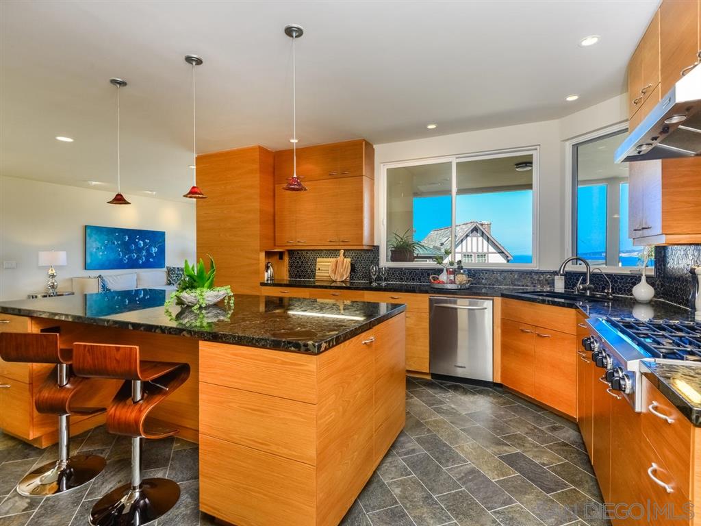 1876 Little Street La Jolla, CA 92037 - Photo 6 of 25