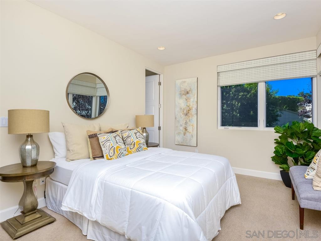 1876 Little Street La Jolla, CA 92037 - Photo 7 of 25