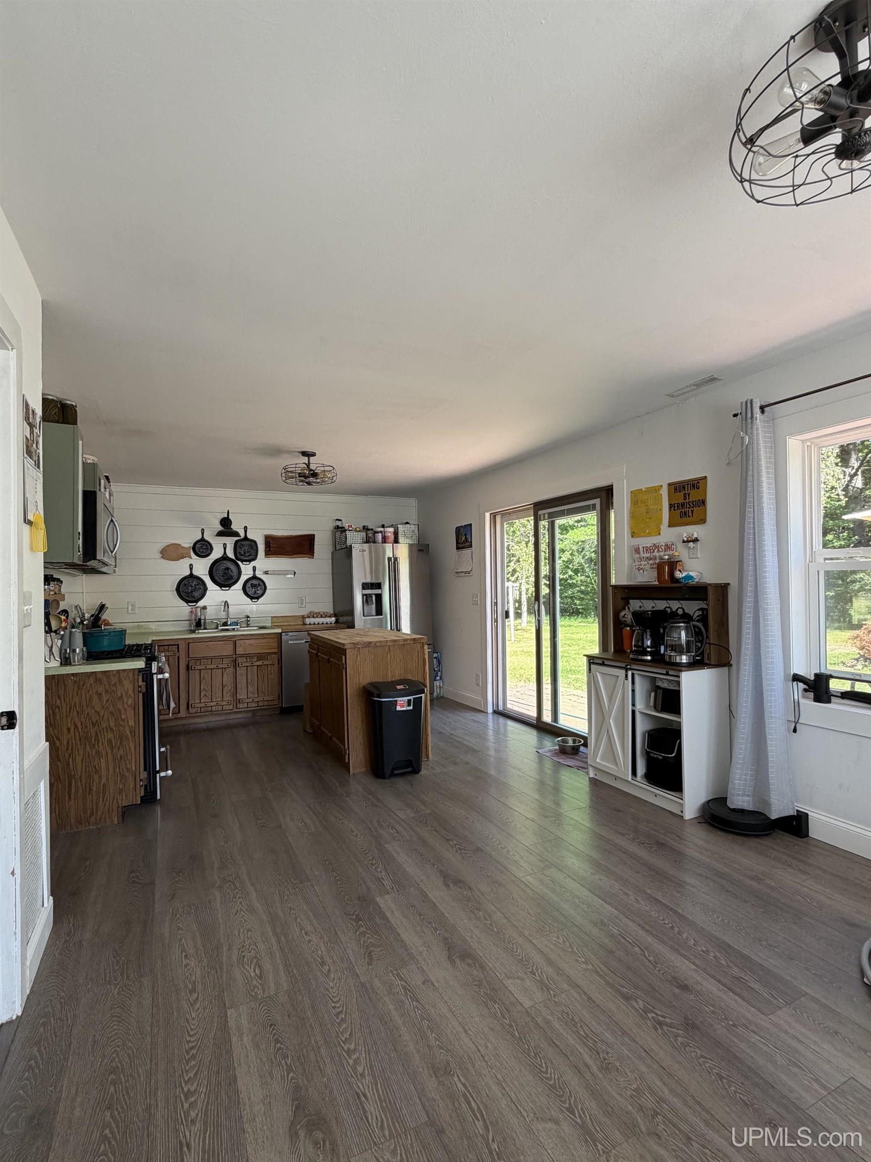 N11158 Evergreen Road Wausaukee, WI 54177 - Photo 4 of 21