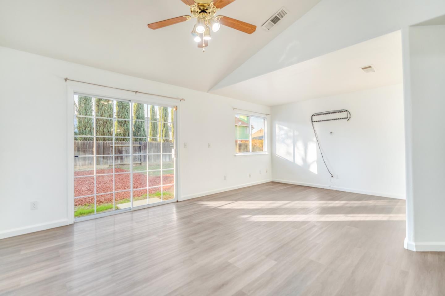 1959 Place Road Los Banos, CA 93635 - Photo 24 of 32 Gallery Image 24