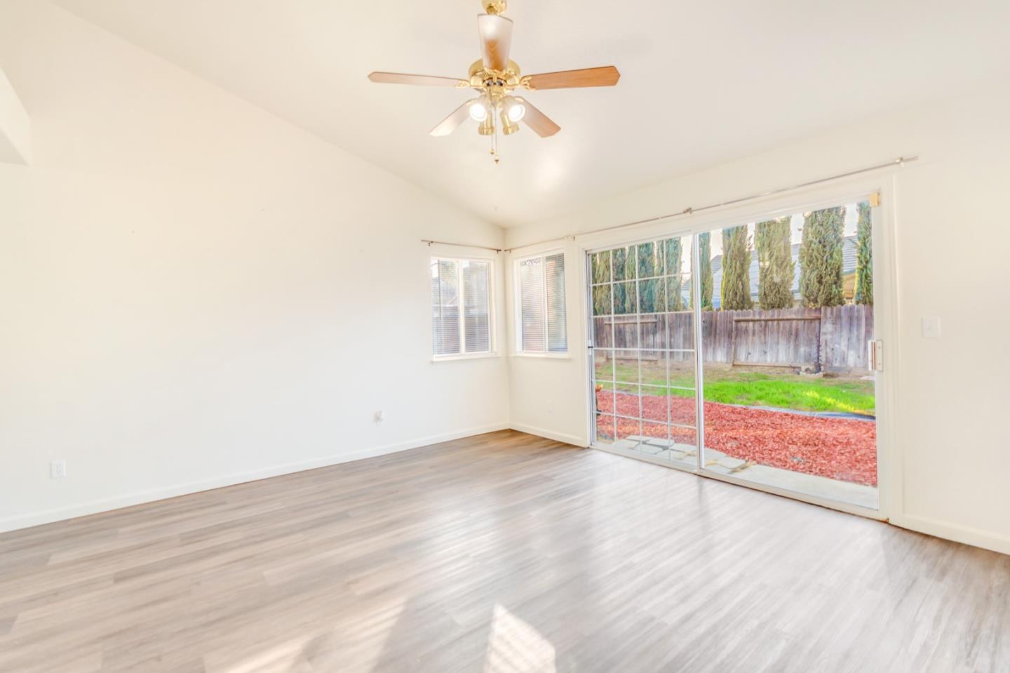 1959 Place Road Los Banos, CA 93635 - Photo 25 of 32 Gallery Image 25
