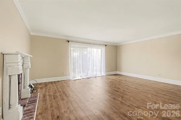 $2,100 | 1323 Queens Road, Unit 227, Charlotte, NC 28207