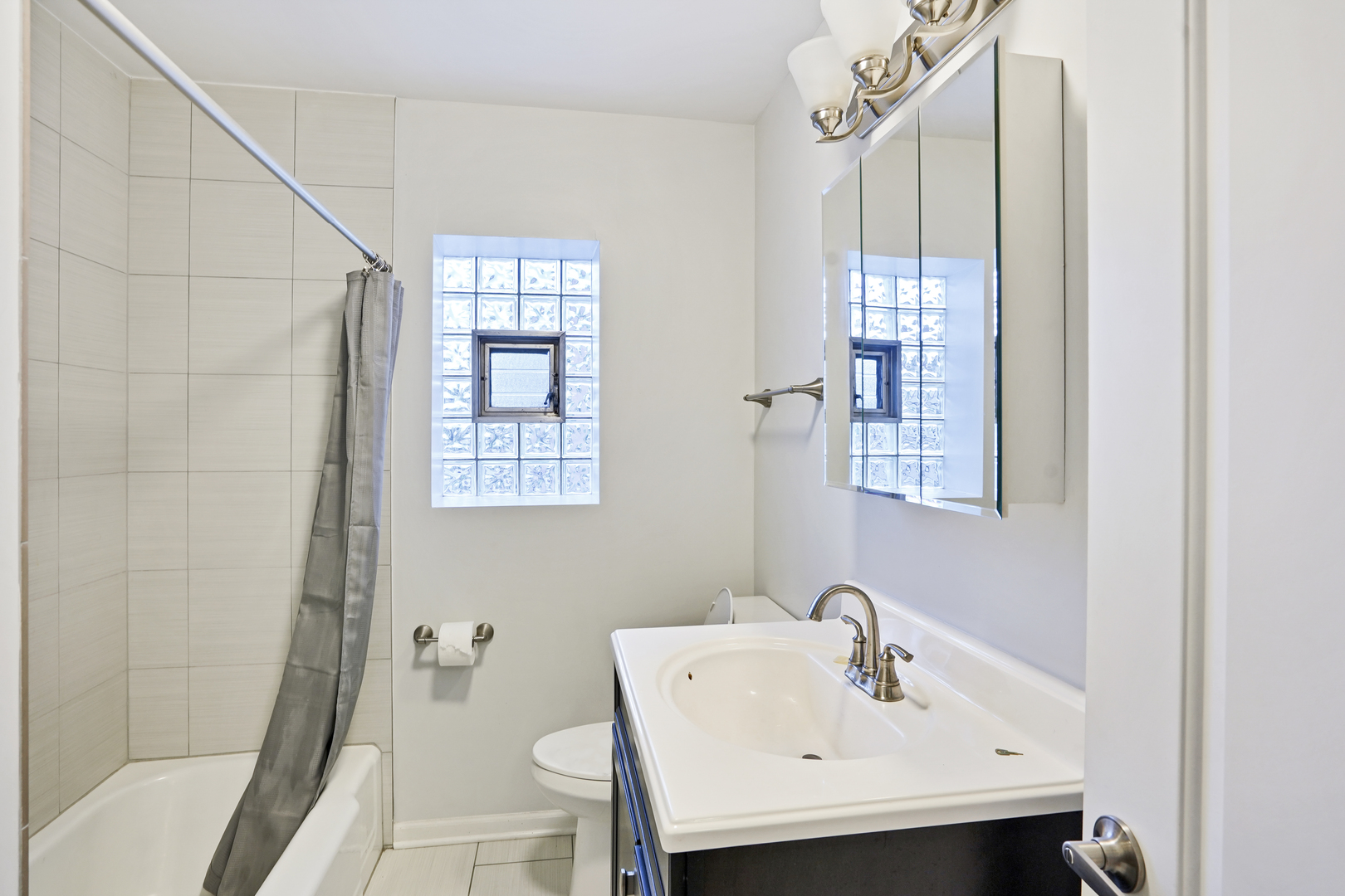 1037 West Polk Street Chicago, IL 60607 - Photo 28 of 36 Gallery Image 28