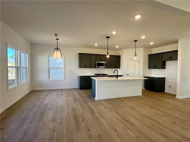 $424,900 | 5449 Hargrove Way, Flowery Branch, GA 30542