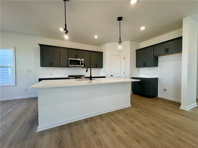 $424,900 | 5449 Hargrove Way, Flowery Branch, GA 30542