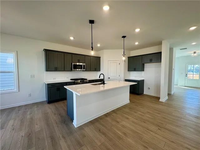 $424,900 | 5449 Hargrove Way, Flowery Branch, GA 30542