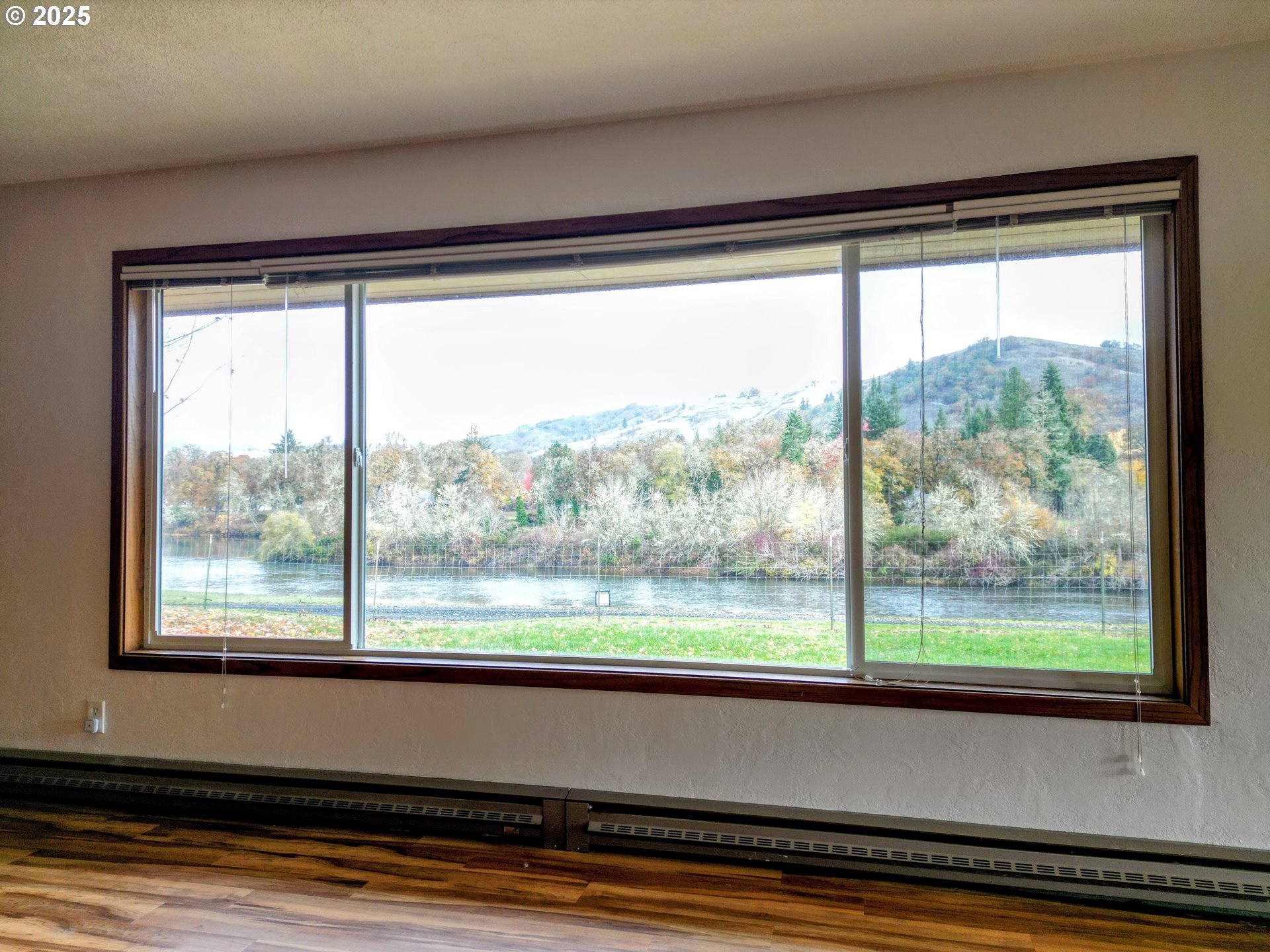 1104 Rio Nes Lane Roseburg, OR 97470 - Photo 8 of 47