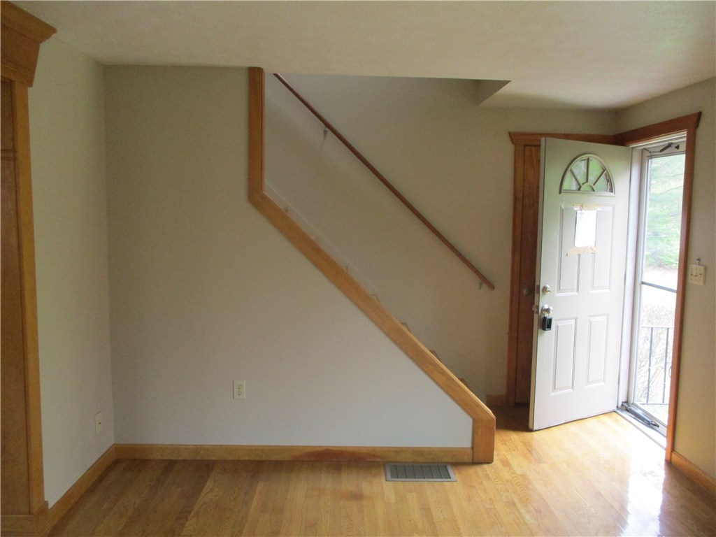 424 Franklin Road Coventry, RI 02816 - Photo 11 of 26