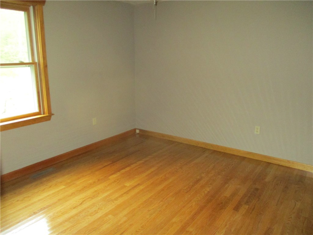 424 Franklin Road Coventry, RI 02816 - Photo 10 of 26