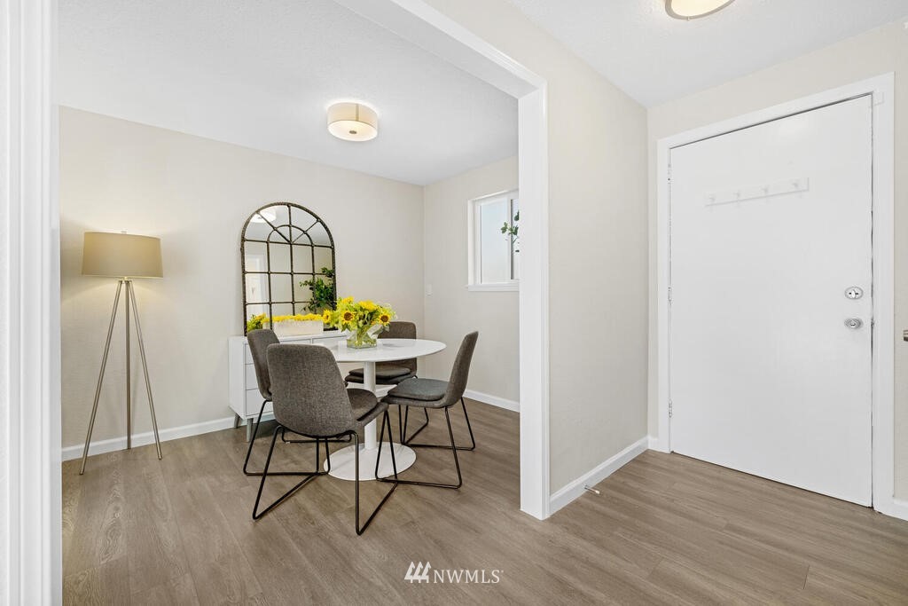 12419 Southeast Petrovitsky Road Renton, WA 98058 - Photo 7 of 21 Gallery Image 7
