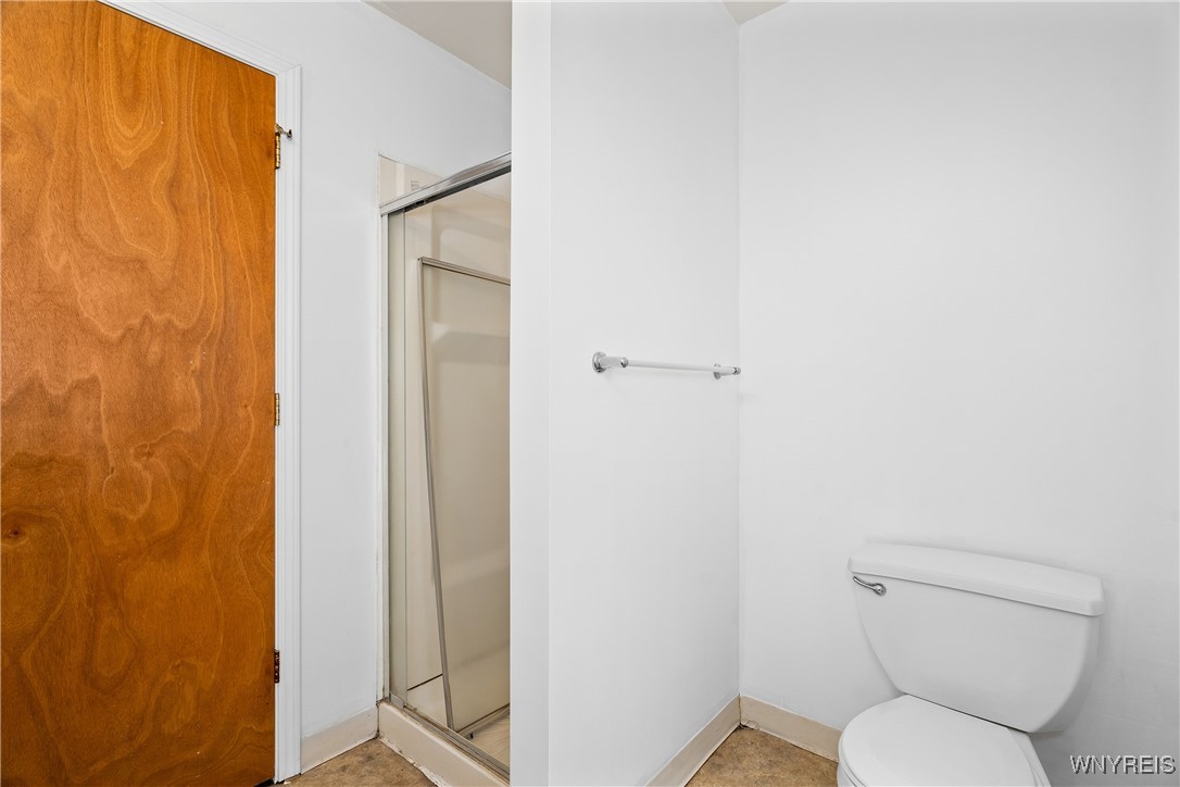 71 Hoyt Street Buffalo, NY 14213 - Photo 17 of 35