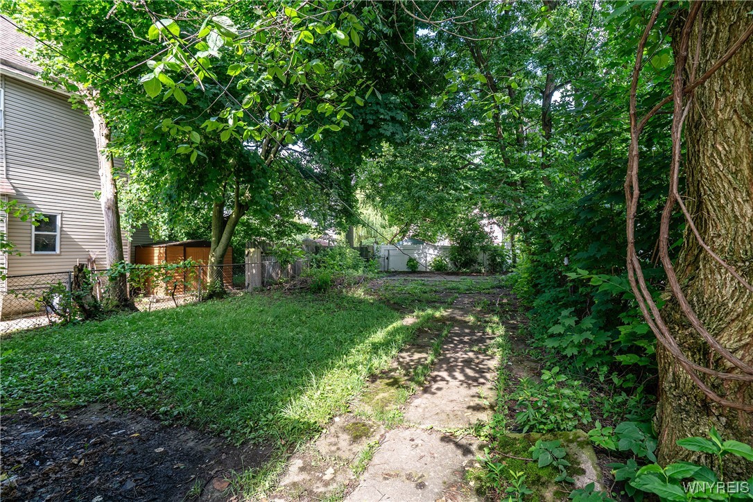 71 Hoyt Street Buffalo, NY 14213 - Photo 5 of 35