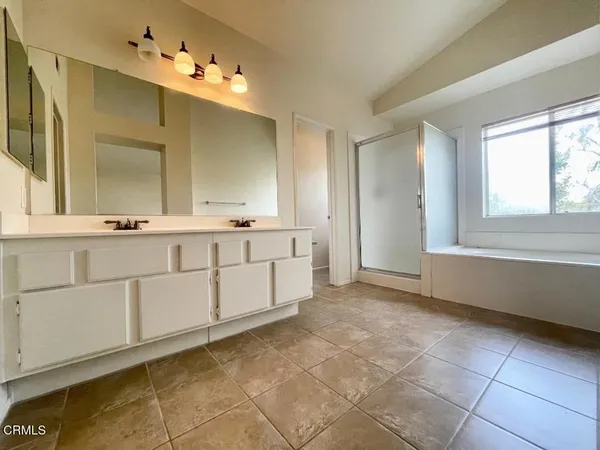 $3,600 | 723 Kingfisher Way, Oxnard, CA 93030