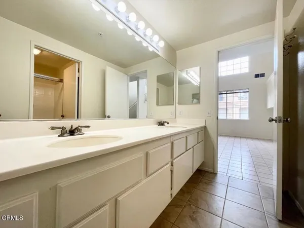 $3,600 | 723 Kingfisher Way, Oxnard, CA 93030