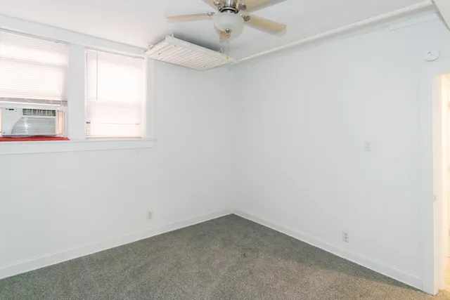 $2,097 | 629 West Cornelia Avenue, Unit GDN, Chicago, IL 60657