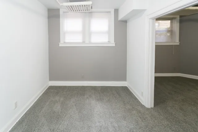 $2,097 | 629 West Cornelia Avenue, Unit GDN, Chicago, IL 60657