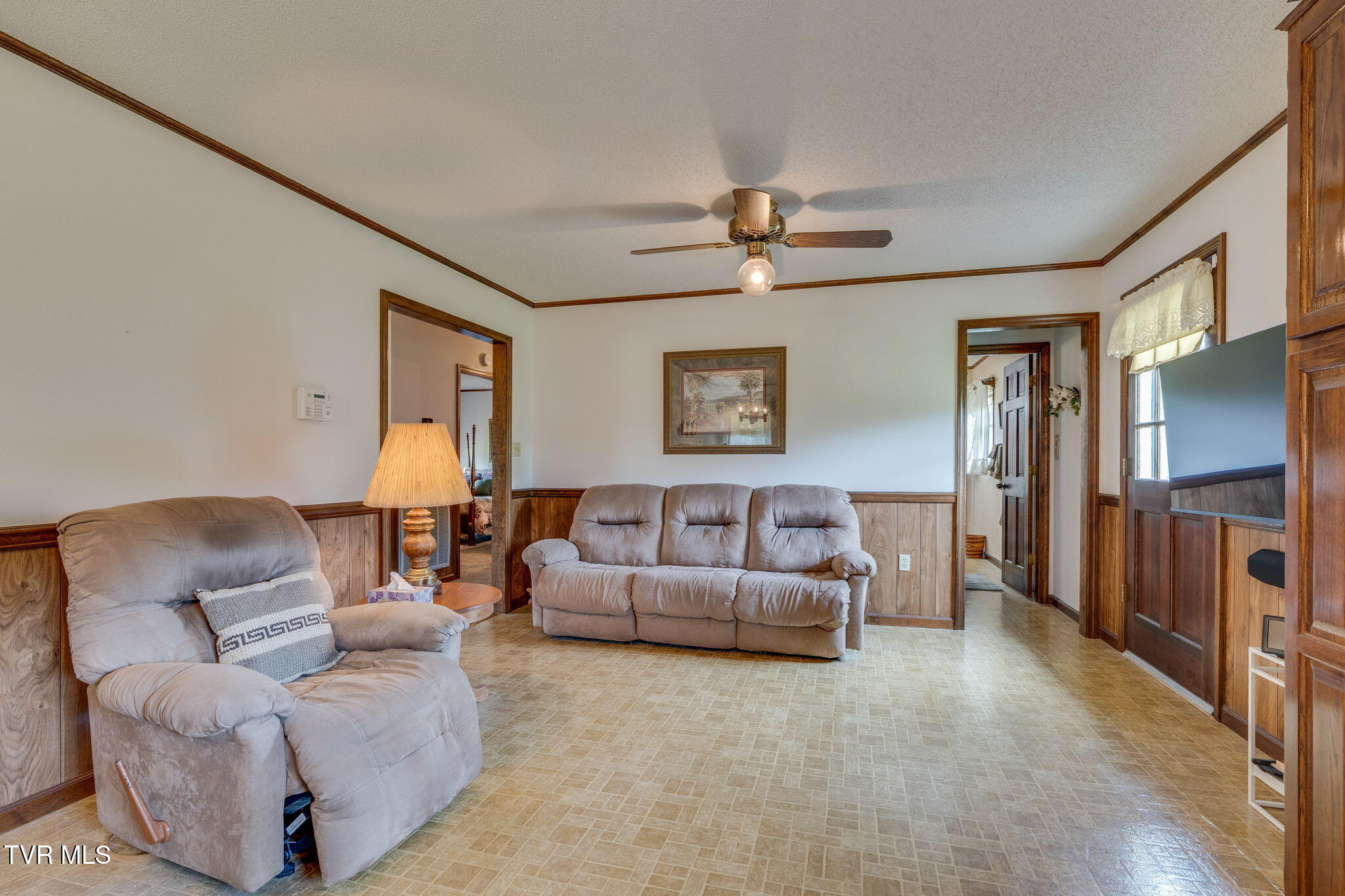 453 Twin Barns Road Greeneville, TN 37743 - Photo 14 of 46 013