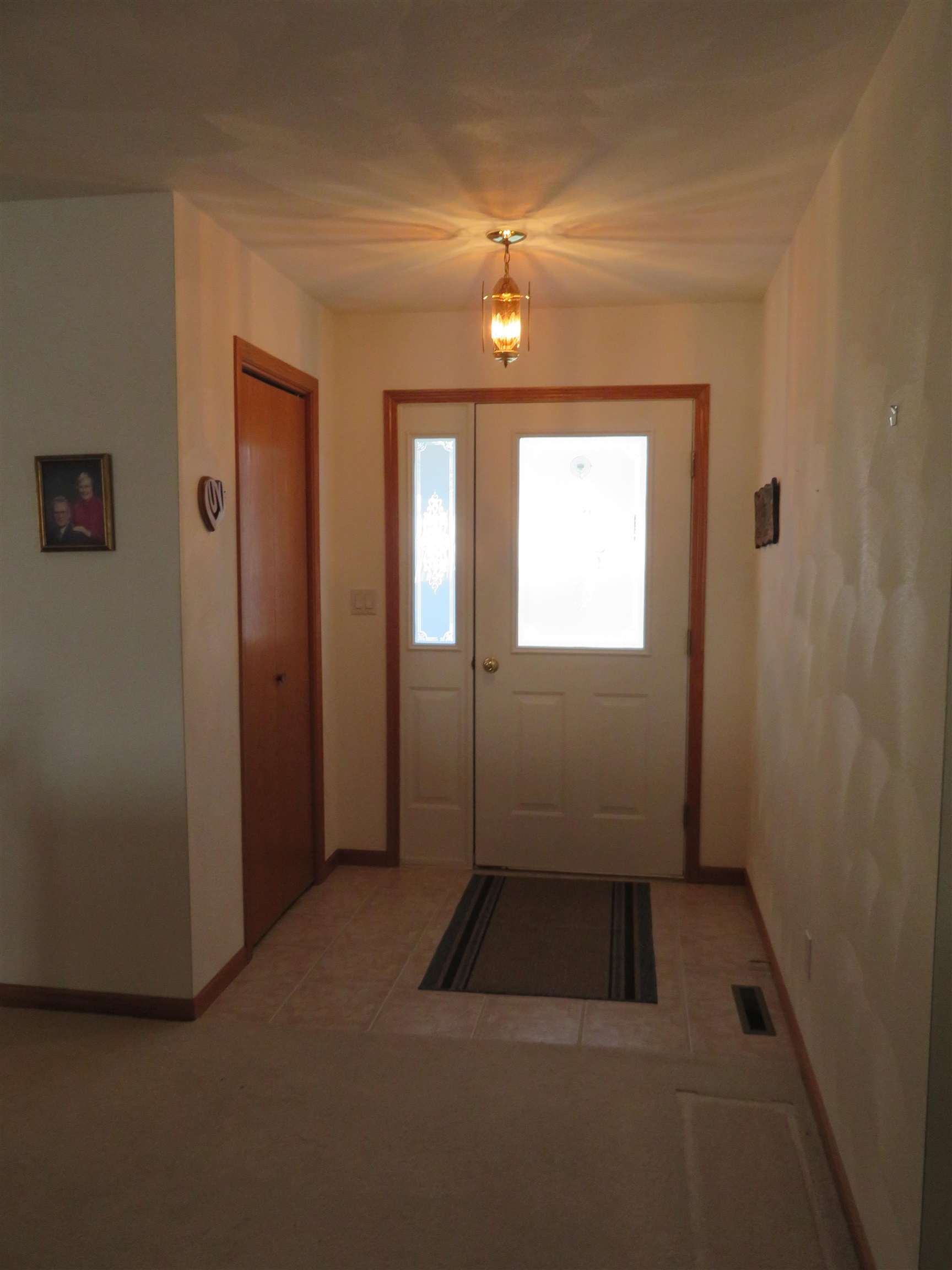 540 Barley Ridge Trail Freeport, IL 61032 - Photo 3 of 25 Gallery Image 3