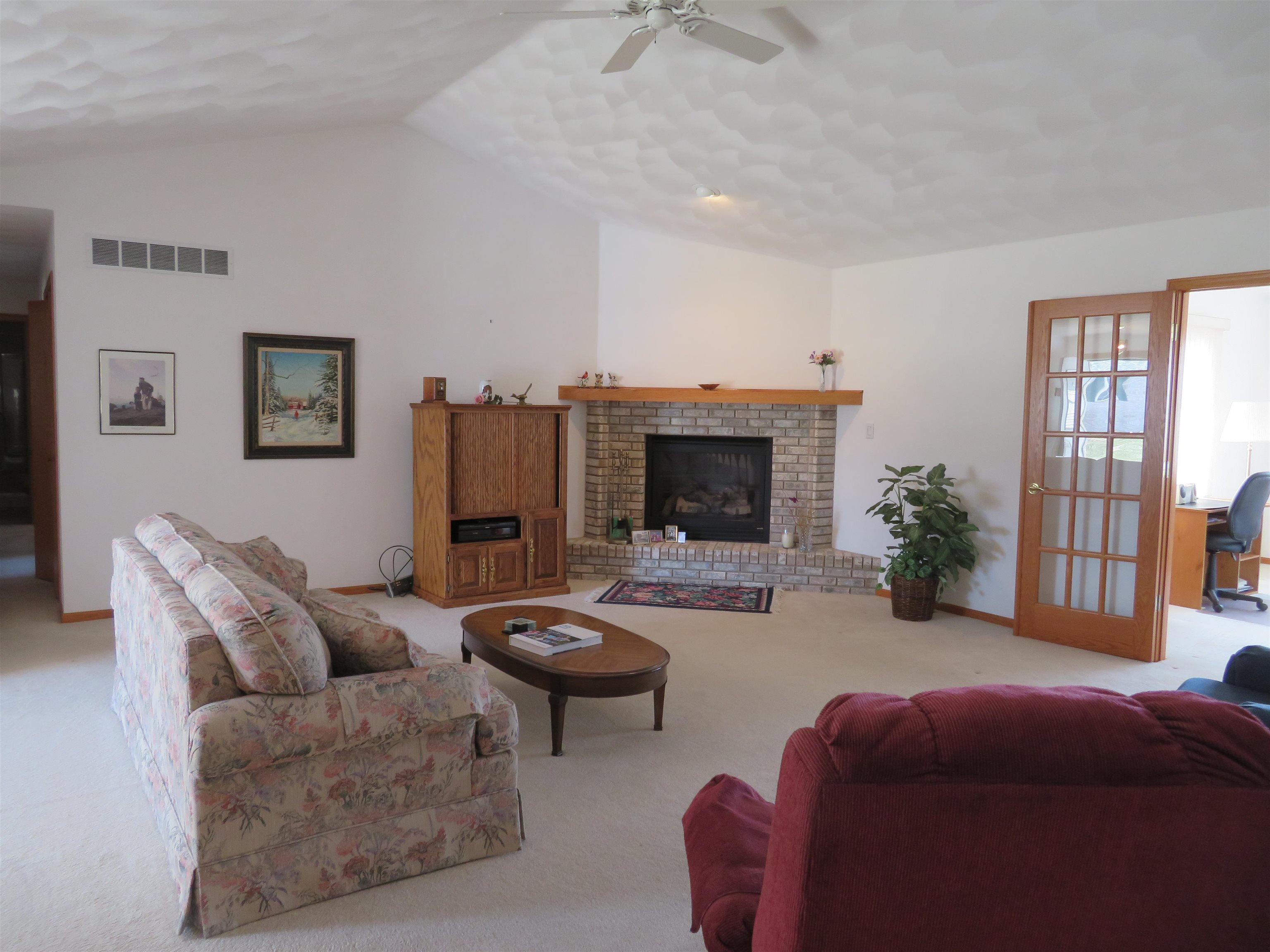 540 Barley Ridge Trail Freeport, IL 61032 - Photo 5 of 25 Gallery Image 5