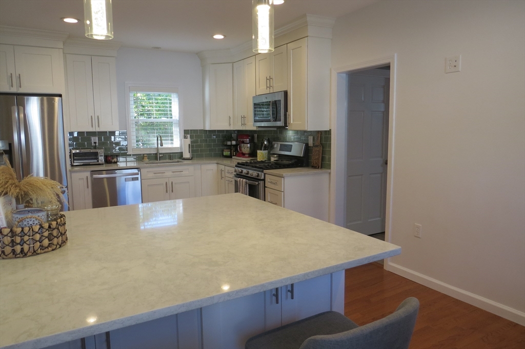 267 Reed Street Hanson, MA 02341 - Photo 10 of 26 Gallery Image 10