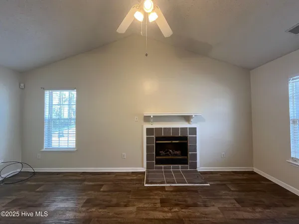 $1,400 | 400 Meadowbrook Lane, Jacksonville, NC 28546