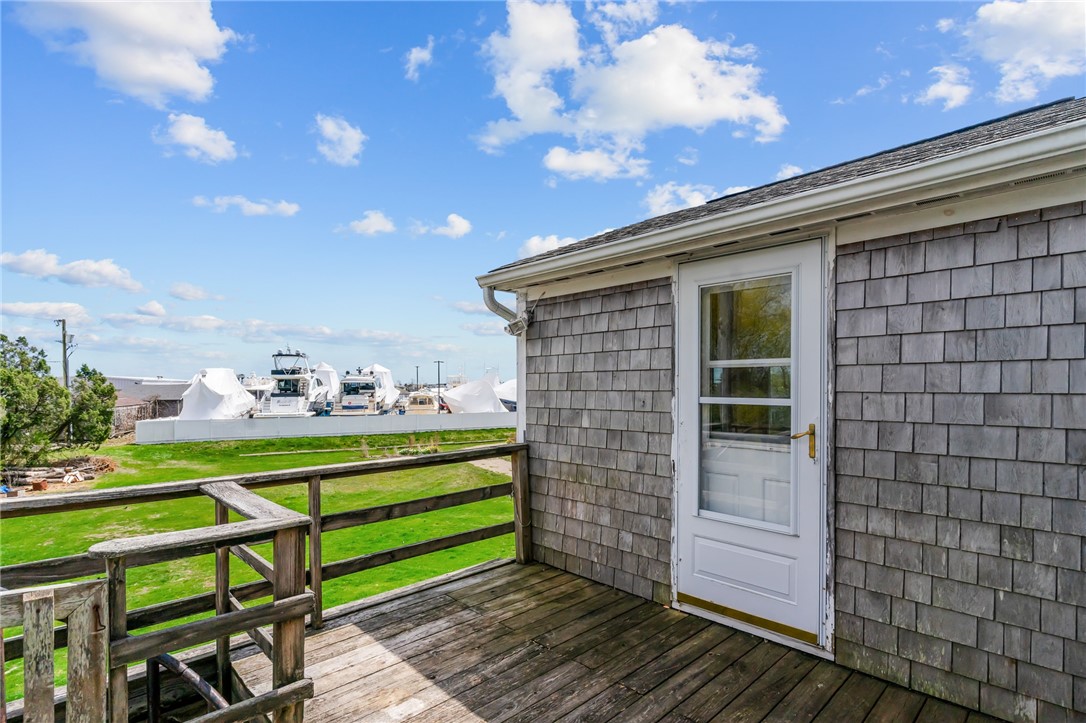 374 Gooseberry Road South Kingstown, RI 02879 - Photo 11 of 37 Gallery Image 11