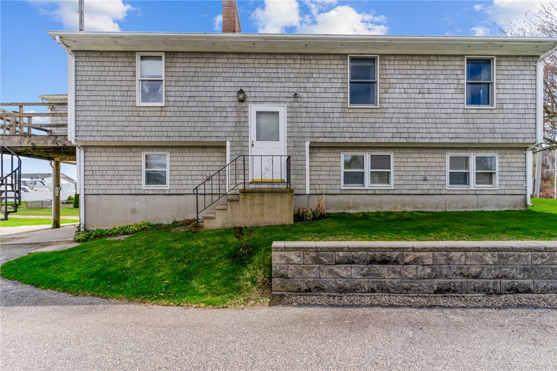 374 Gooseberry Road South Kingstown, RI 02879 - Photo 2 of 37 Gallery Image 2
