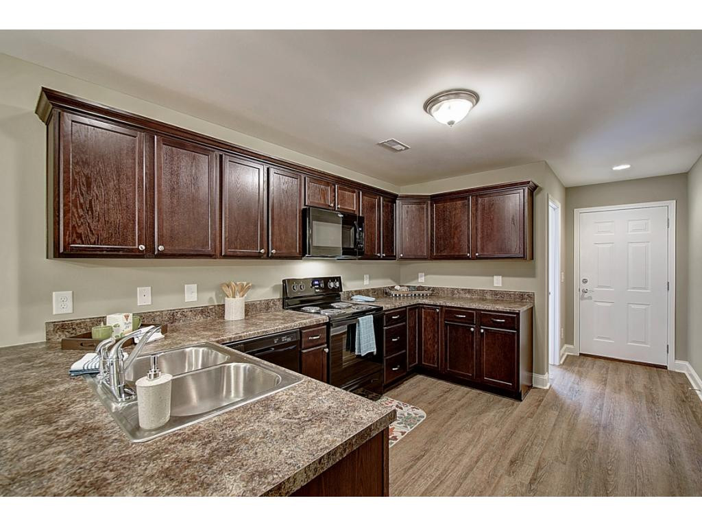 2927 Watauga Road, Unit 16 Johnson City, TN 37601 - Photo 8 of 28 Photo 8