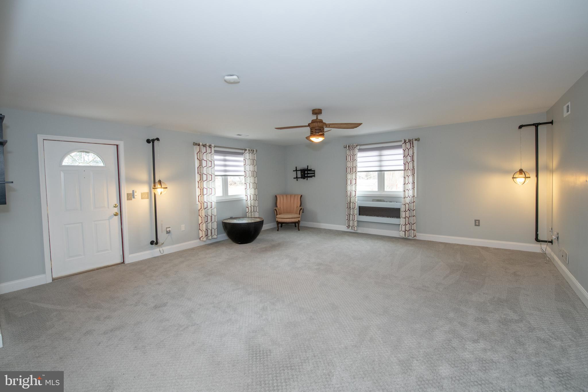 433 Babylon Road Horsham, PA 19044 - Photo 4 of 42 Family Room