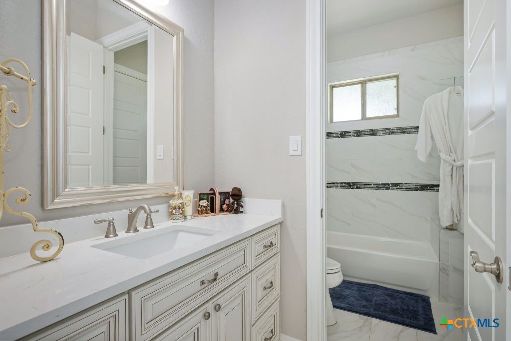 2326 Cascada Parkway Spring Branch, TX 78070 - Photo 28 of 48