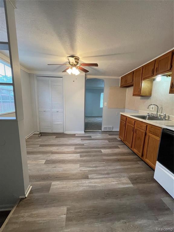 21195 Inkster Road Farmington Hills, MI 48336 - Photo 3 of 13