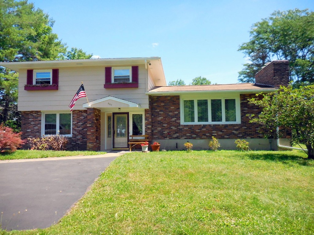 660 Walker Road Endicott, NY 13760 - Photo 1 of 34 Gallery Image 1