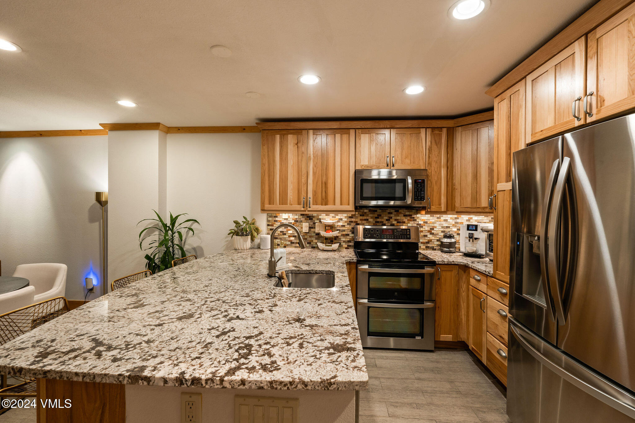 137 Benchmark Road, Unit 219 Avon, CO 81620 - Photo 19 of 20 UL_20241107_25