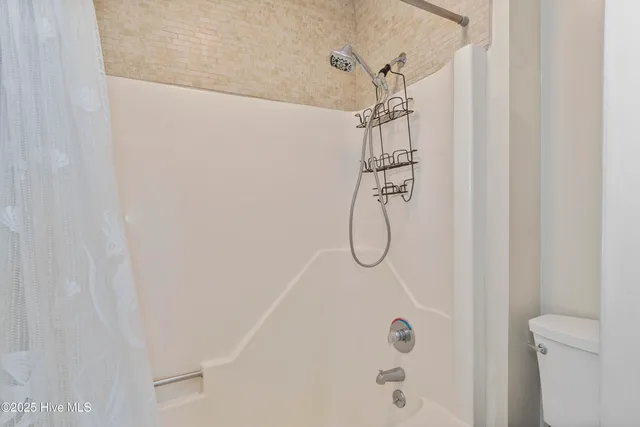 $635,000 | 112 Dolphin Bay Estates, Cedar Point, NC 28584