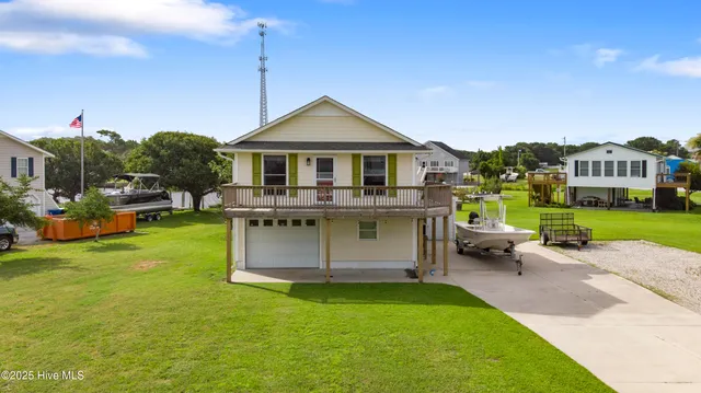 $635,000 | 112 Dolphin Bay Estates, Cedar Point, NC 28584