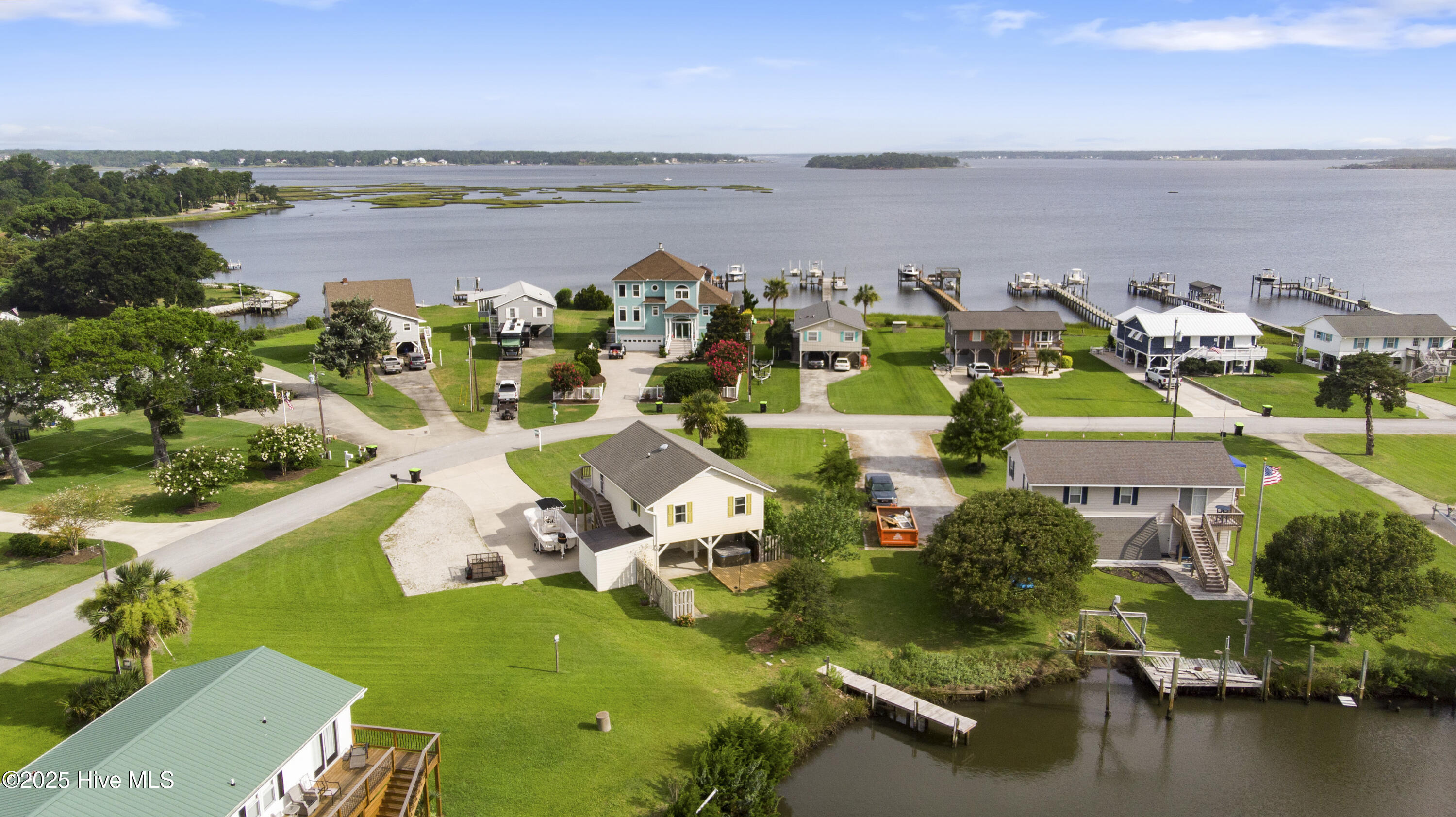 112 Dolphin Bay Estates Cedar Point, NC 28584 - Photo 60 of 63 112DolphinBay-Drones-7-2-25-007