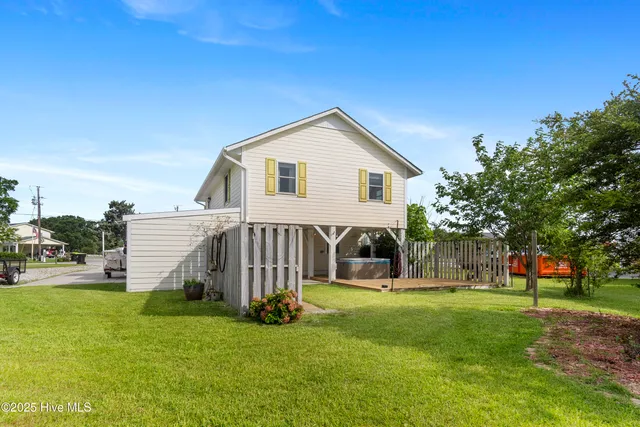 $635,000 | 112 Dolphin Bay Estates, Cedar Point, NC 28584