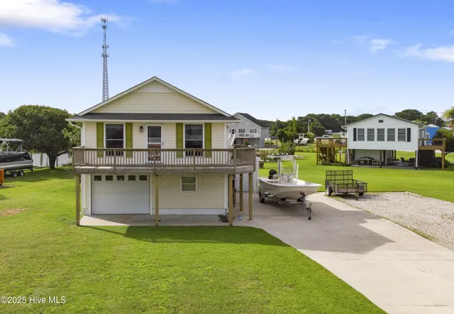 $635,000 | 112 Dolphin Bay Estates, Cedar Point, NC 28584