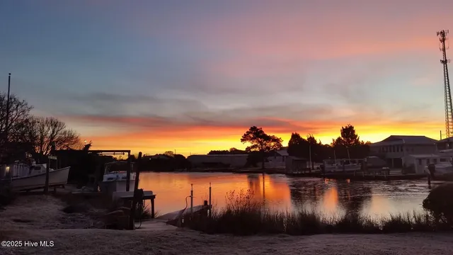 $635,000 | 112 Dolphin Bay Estates, Cedar Point, NC 28584