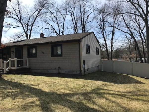 68 Feltham Road Springfield, MA 01118 - Photo 3 of 9 Gallery Image 3