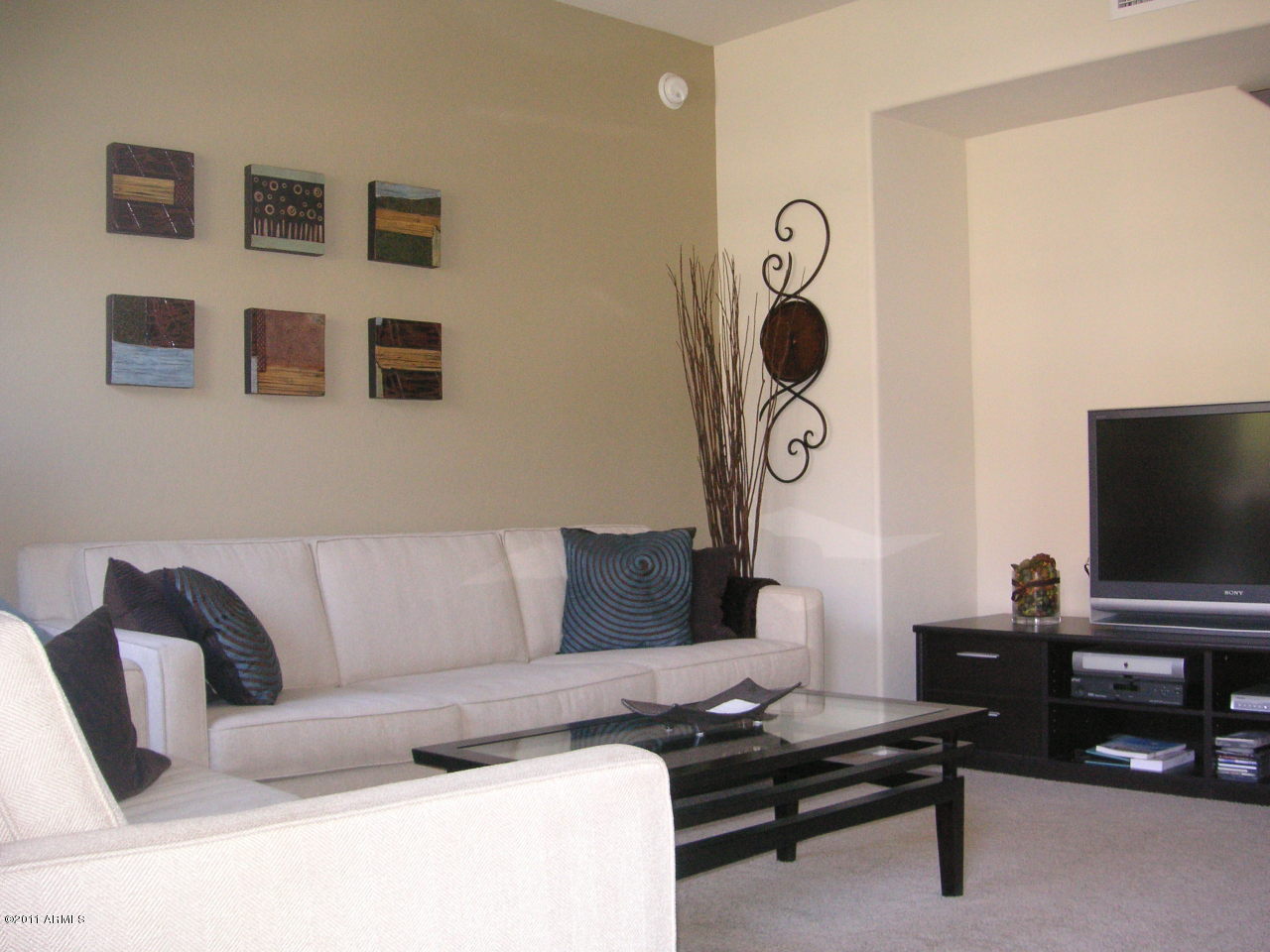 3935 East Rough Rider Road, Unit 1093 Phoenix, AZ 85050 - Photo 4 of 20 Living