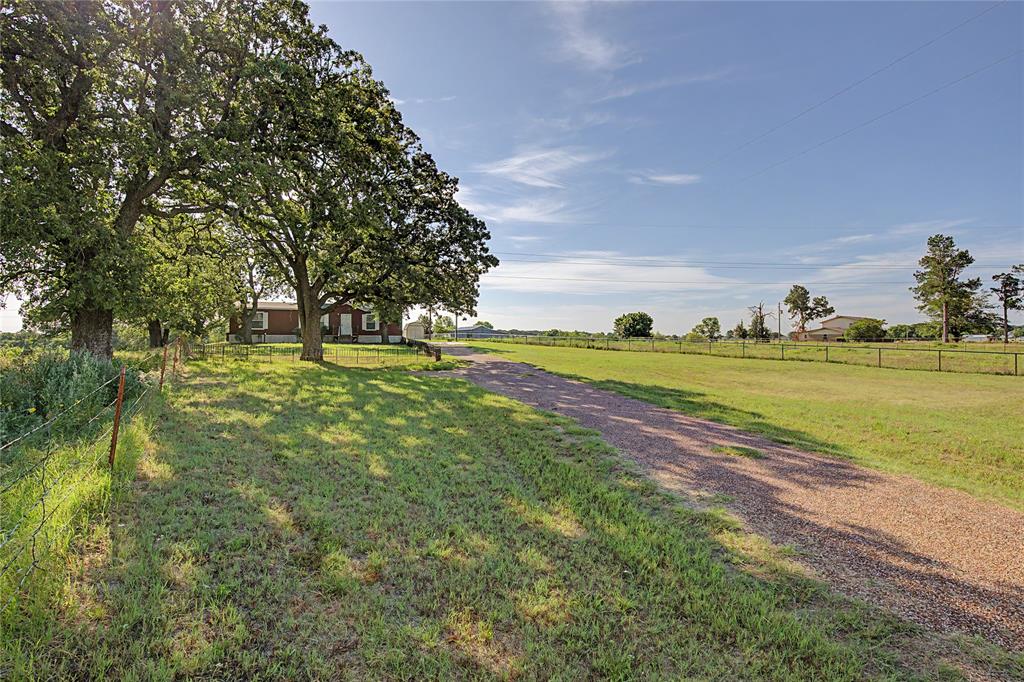 177 New Highland Road Springtown, TX 76082 - Photo 38 of 40