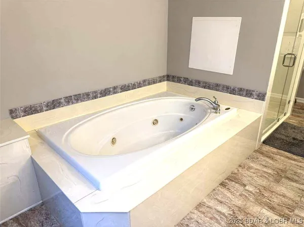 $489,900 | 1135 Explorer Court, Osage Beach, MO 65065