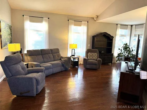 $489,900 | 1135 Explorer Court, Osage Beach, MO 65065