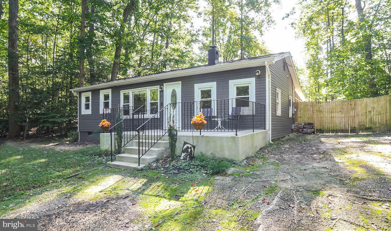327 Maverick Road Lusby, MD 20657 - Photo 2 of 37
