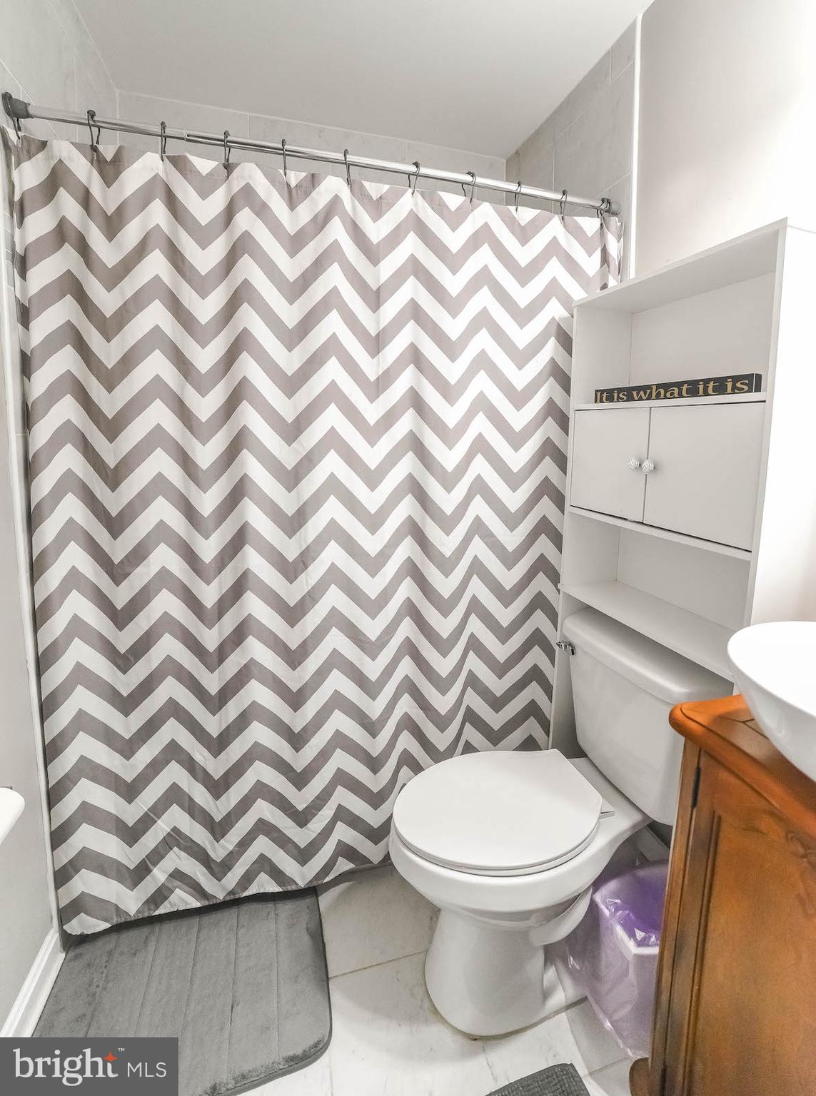 327 Maverick Road Lusby, MD 20657 - Photo 16 of 37 Hall bath