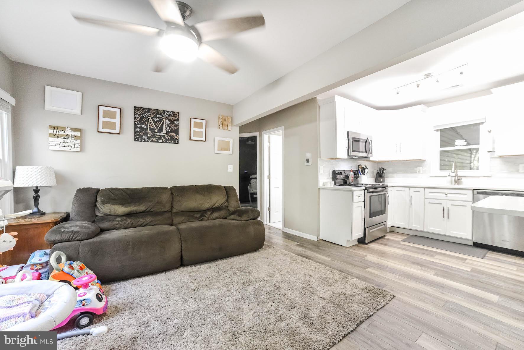 327 Maverick Road Lusby, MD 20657 - Photo 4 of 37