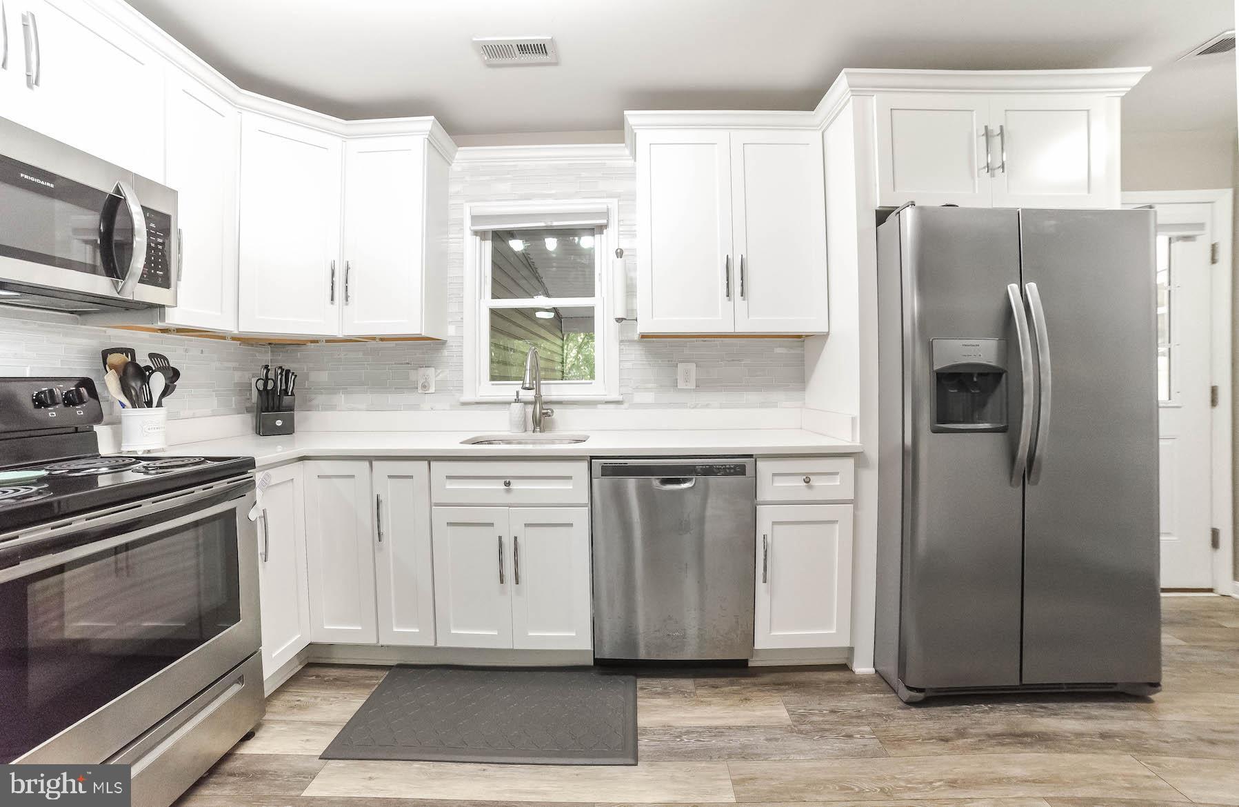 327 Maverick Road Lusby, MD 20657 - Photo 10 of 37