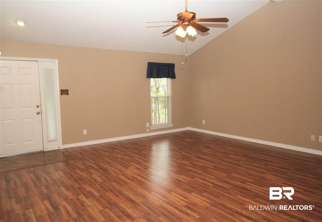 570 Cheryil Lane Mobile, AL 36695 - Photo 3 of 26