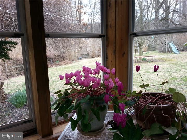 691 Mount View Road Berwyn, PA 19312 - Photo 15 of 15 View in Back